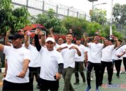 Semarakan G20 Petugas Lapas Kelas IIA Cikarang Giat Jalan Sehat Kumham