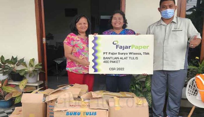 FajarPaper Distribusi 400 Paket Alat Tulis ke Panti Asuhan