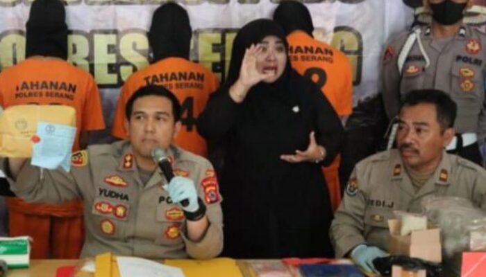 Berusaha Kabur, Kaki Tiga Perampok Minimarket Ditembak