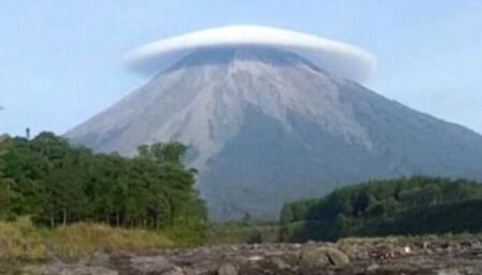 BMKG Bantah Awan Lenticularis Pertanda Gempa, begini katanya