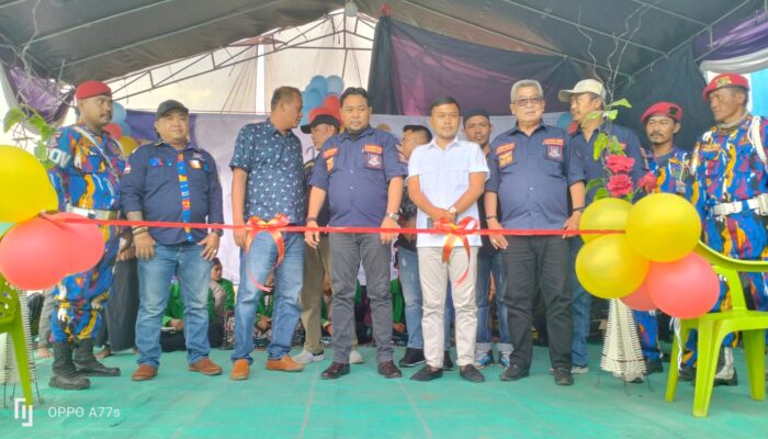 Bentuk Syukur, DPC Laskar NKRI Karawang Santuni Yatim Piatu-Jompo Ditengah Peresmian Kantor Sekretariat
