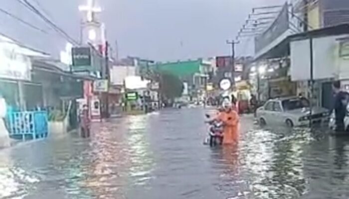 Miris, Warga Keluhkan Drainase Buruk, Puluhan Tahun Banjir di Aren Jaya Kota Bekasi Tak Kunjung Usai