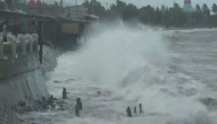 BMKG Mengingatkan Agar Berhati-Hati, Karena Gelombang Tinggi Mencapai 6 M di Selat Sunda Hingga Selatan Pulau Jawa