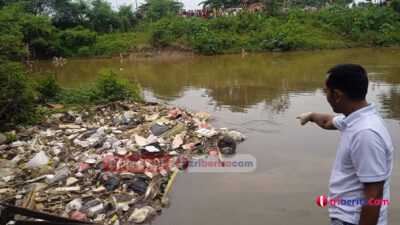 Kabupaten Bekasi digegerkan dengan penemuan mayat perempuan tanpa identitas dibantarkan kali (CBL), Kampung Pulo Puter, RT002/001, Desa Srimahi, Kecamatan Tambun Utara, Kabupaten Bekasi.