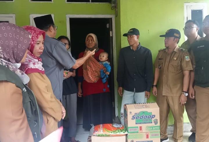 Dinsos Kabupaten Bekasi sambangi balita penderita bibibr sumbing