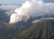 Aktivitas Kawah Gunung Bromo Meningkat, Disebut Ada Potensi Bahaya
