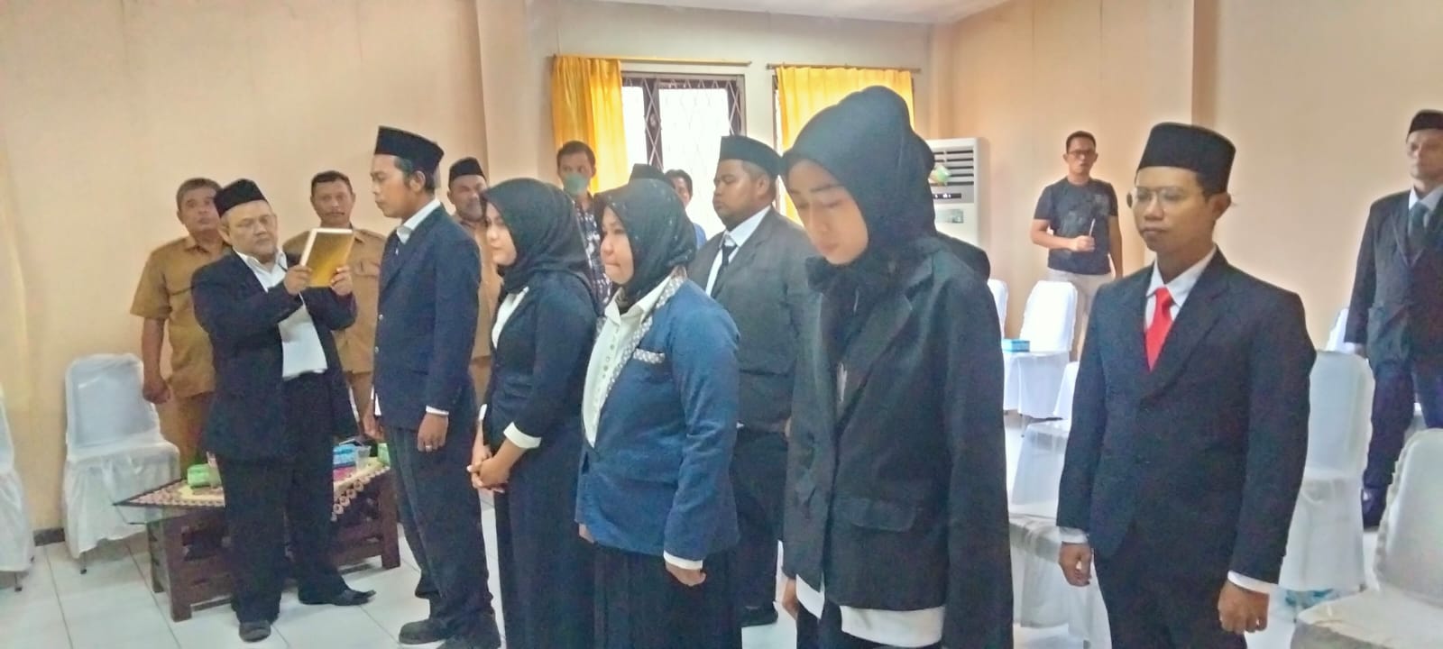 Panwaslu Kecamatan Karangbahagia Kabupaten Bekasi Melantik dan Melakukan Bimtek ke 8 Orang Peserta PKD 