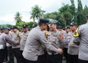 Pastikan Pengamanan Unjuk Rasa Tak Bawa Senjata Api, Kasat Samapta dan Personel Propam Polres Cilegon Periksa Anggota