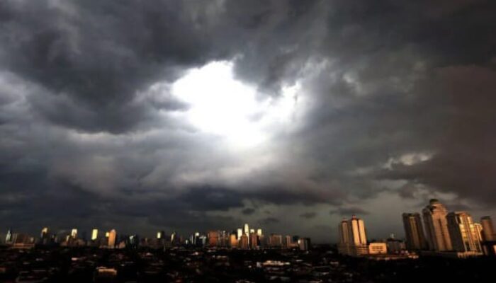 Cuaca 28 Februari 2023: BMKG Prediksi Hujan Lebat, Angin Kencang dan Gelombang Tinggi Melanda Wilayah Ini?