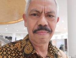 Rasyid Chaniago, selaku juru bicara keluarga korban Lisa Siti Mulyani. (Foto : Daeng Yusvin)