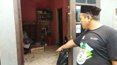 saksi melihat korban sudah dalam keadaan tertelungkup dan sudah meninggal dunia.