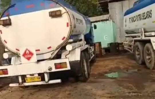 Salah satu perusahaan bongkar muat bahan bakar minyak (BBM) di Kota Cilegon, yakni PT. Putra Panca Selaras (PT. PPS). (Foto : Daeng Yusvin)