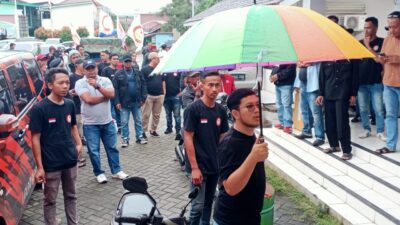 Kordinator Aksi Demo, Paguyuban Pemuda Gandamekar, M.Jaya mengatakan, tuntutan pihaknya kepada BPD jangan sampai ada oknum anggota-anggota BPD yang melakukan kegaduhan. ( Foto: Muh. Bakhtiar)