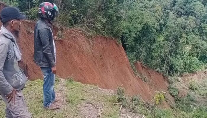 Hari Ketiga Korban Tertimbun Longsor Gunung Kantong Terkendala Cuaca