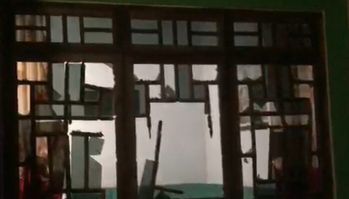 Breaking News !! Diduga Bahan Mercon Meledak, Satu Rumah di Magelang Hancur