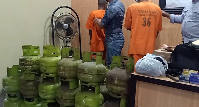 Ilustrasi Pelaku pengoplos gas LPG bersubsidi (Foto: Sumber Updatenews.co.id)