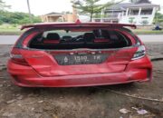 Hindari Sepeda Motor Rem Mendadak, Tiga Mobil Tabrakan Beruntun di JLS Cilegon