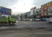 Waspada! Jalur Mudik Serang-Cilegon-Merak Banyak Rusak Parah Akibat Kendaraan Truk