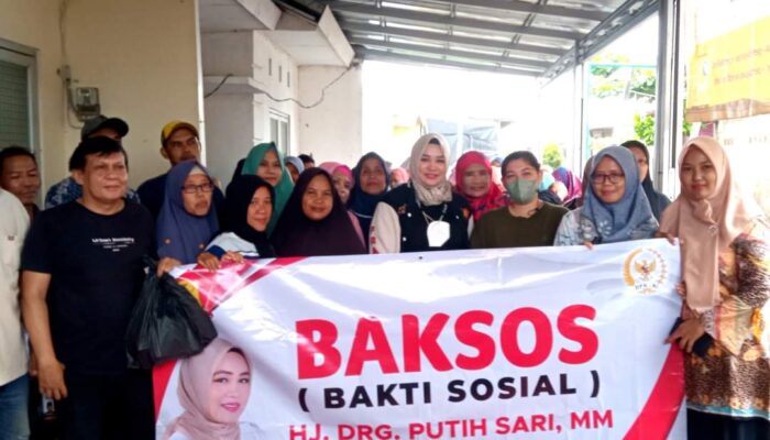 Bantu Korban Banjir di Kabupaaten Bekasi, Anggota DPR RI Putih Sari Gelontorkan 200 Paket Sembako