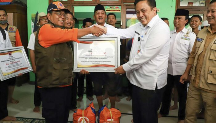 Peduli Korban Banjir, Pemkab Bekasi Terima Bantuan dari BNPB sebesar Rp 350 juta