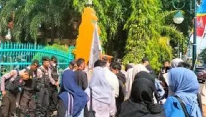 IMC Ingatkan Helldy – Sanuji, Tuntaskan Janji Politik saat Kampanye