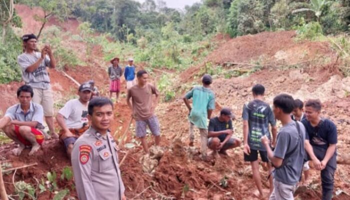 Hari Kedua Pencarian oleh Tim Gabungan, Warga Lebak Tertimbun Longsor Belum Ditemukan
