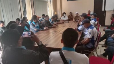 FSPMI Bandung Barat dan serikat buruh SPN melakukan pertemuan dengan Disnakertrans Bandung Barat