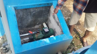 Pembuatan SAB yang tidak sesuai dengan RAB yang terletak di Kampung Pelaukan Dusun II RT.003/004 Desa Karangrahayu, Kecamatan Karangbahagia, Kabupaten Bekasi. (Foto: Team Redaksi Triberita.com)