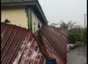 Angin Puting Beliung Menghantam 3 Kecamatan di Kabupaten Bekasi, Satu Masjid dan Puluhan Rumah Terdampak