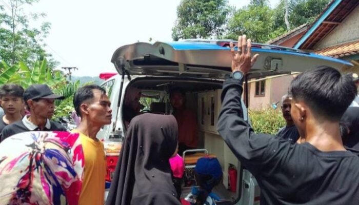 Kecelakaan Tunggal, Satu Rombongan asal Karawang Terperosok ke Jurang di Bandung Barat