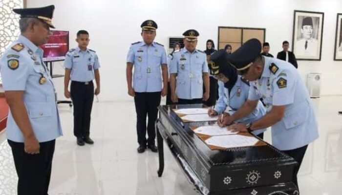 Lantik Pejabat Administrasi dan Pejabat Fungsional, Kakanwil: Utamakan Kepentingan Organisasi bukan Kepentingan Pribadi