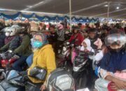 Pemudik Sepeda Motor Membawa Bayi Minta Diprioritaskan, Pihak ASDP Tidak Merespon