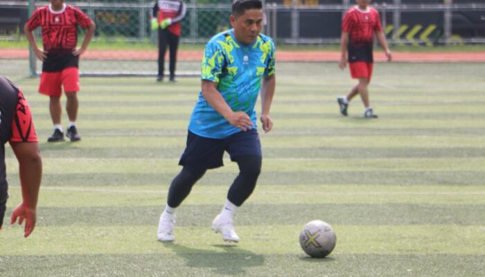 Sinergitas TNI-Polri, Polda Metro Jaya dan Pangdam Jaya Berolahraga Bersama