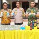 Barang bukti minuman keras (miras) sebanyak 9.907 botol berbagai merk. Sedangkan untuk 23.598 butir obat-obatan golongan G jenis Tramadol dan Excimer. (Foto: Ari)