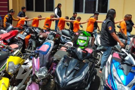 Pelaku pencurian sepeda motor (curanmor), diringkus oleh Satuan Reserse Kriminal (Satreskrim) Polres Lebak. (Foto: Sumber Istimewa)