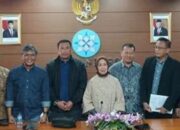 Dewan Pers: Perusahaan Media Wajib Bayar THR, Wartawan Dilarang Minta ke Instansi