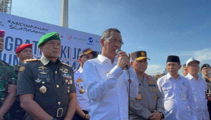 Kapolda Metro Jaya Bersama Pj Gubernur DKI Melepas 284 Bus Mudik Gratis