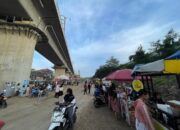 Pasar Kaget, Proyek KCIC di Bandung Barat Disulap Jadi Wisata Kuliner Jelang Berbuka Puasa