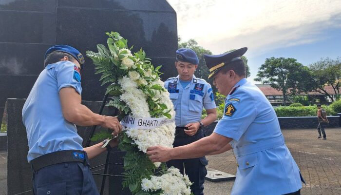 Hari Bhakti Permasyarakatan ke- 59, Lapas Cikarang Upacara Tabur Bunga di TMP Kota Bekasi