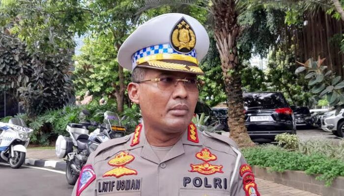 Ditlantas Polda Metro Tindak 30 Truk Yang Buat Macet Arus Mudik