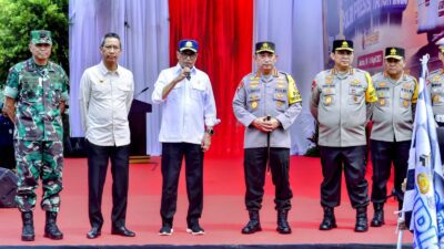 Program mudik bersama yang digagas oleh Polri tersebut dilepas di Lapangan Silang Monas, Jakarta Pusat, Selasa, 18 April 2023. (Foto: Humas Polri)