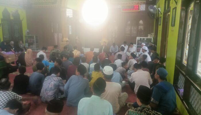 Tarling, Kodim 0604/Karawang Gandeng Muspika Gelontorkan Bantuan ke Masjid Jamie Al-Huda