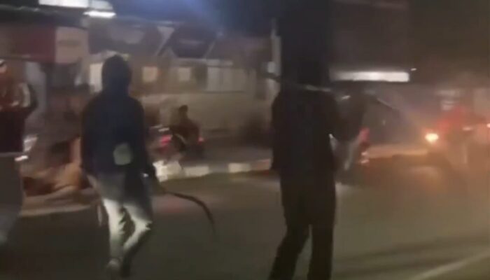 Viral, Sekelompok Remaja di Bogor Bawa Sajam dan Berteriak Membuat Netizen Geram