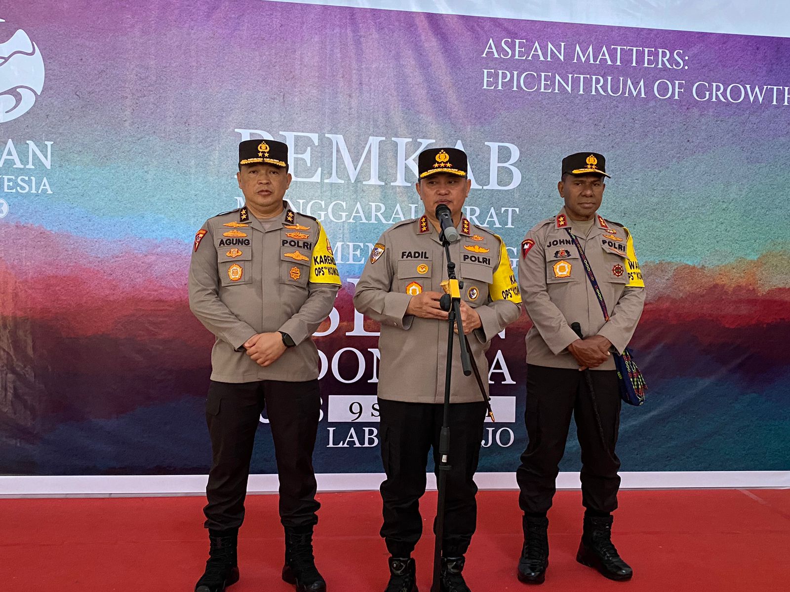 Kabaharkam Polri Komjen Pol Fadil Imran Memberikan Keterangan Terkait di Gelarnya KTT Asean 2023 ( Foto: Fathar).