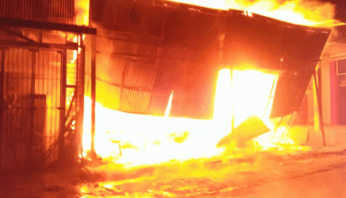 Pria Yang Tewas Saat Kebakaran di Depok Ternyata Pemilik Bengkel Motor