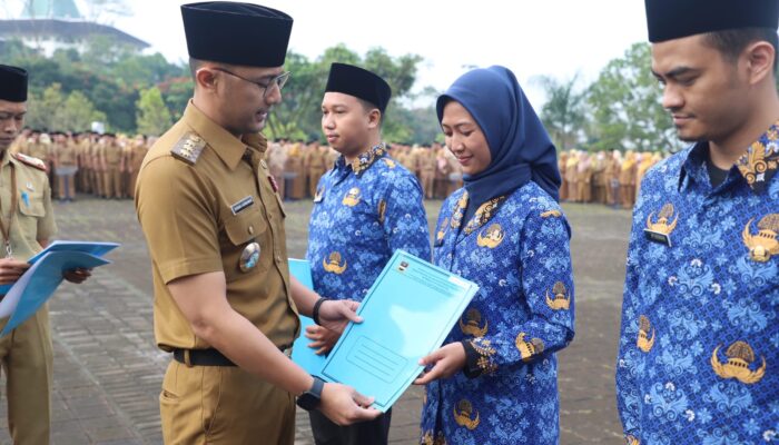 Yes, Ratusan CPNS dan PPPK Bandung Barat Diberikan SK Penugasan, Bupati Hengky Gelorakan Semangat Gotong Royong