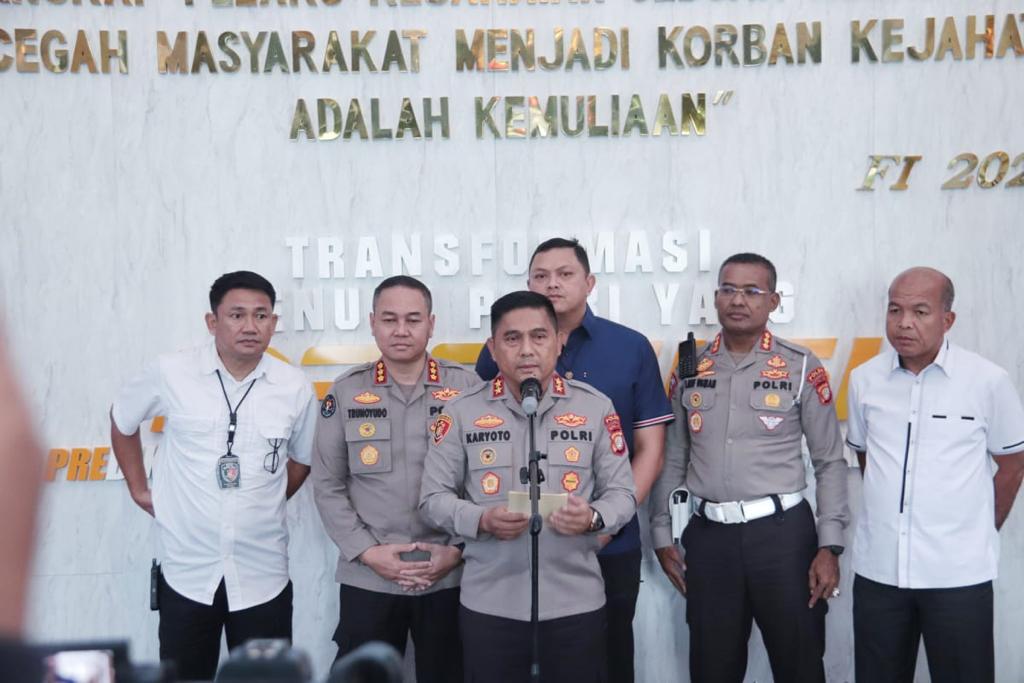 Kapolda Metro Jaya Bersama Dengan Jajaran Melaunching Kontak Hotline Pengaduan Bagi Masyarakat. (Foto: Fathar)