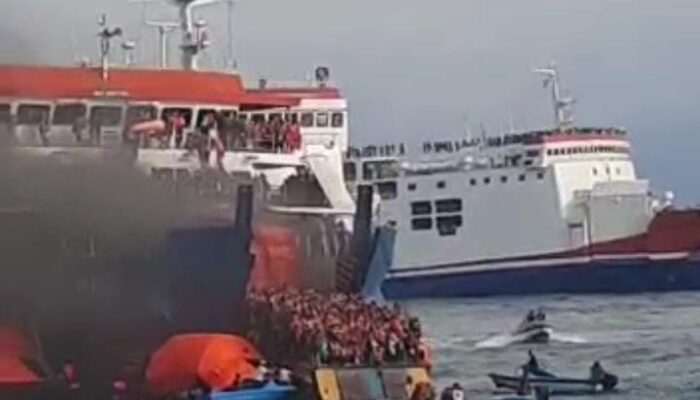 KMP Royce 1 Terbakar Diperairan Merak- Bakauheni, Begini Kondisinya