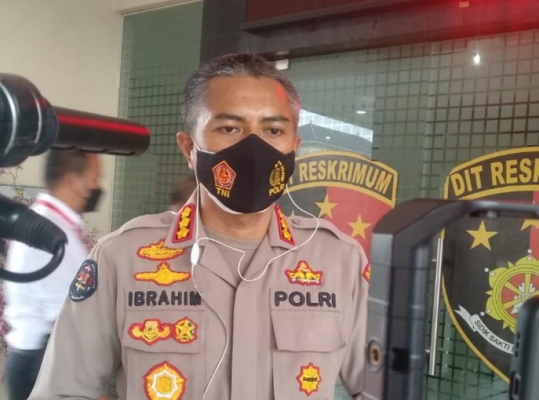 Kabid Humas Polda Jawa Barat Kombes Pol Ibrahim Memberikan Keterangan Terkait Dimulai nya Kembali Tilang Manual di Seluruh Wilayah Jawa Barat. (Foto: Sumber Humas)