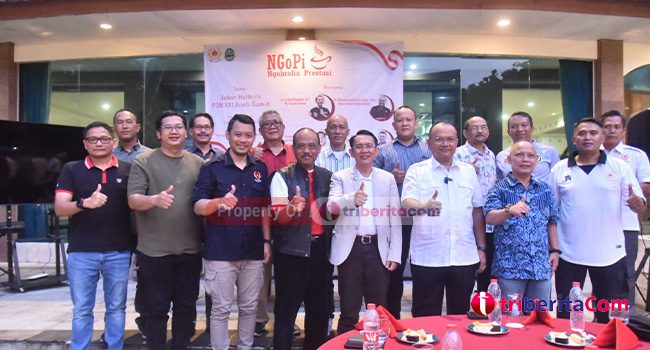 Diskusi olahraga 'Ngopi' atau 'Ngobrolin Prestasi' bertemakan Jabar Hattrick Juara PON XXI Aceh-Sumatera Utara menghadirkan Ketua KONI Jawa Barat dan Kabupaten Bekasi, Penjabat Bupati Bekasi, serta DPRD, Disbudpora, dan insan olahraga Kabupaten Bekasi di Hotel Sahid Lippo Cikarang, pada Sabtu (20/5/2023). (Foto: Muh. Bakhtiar)